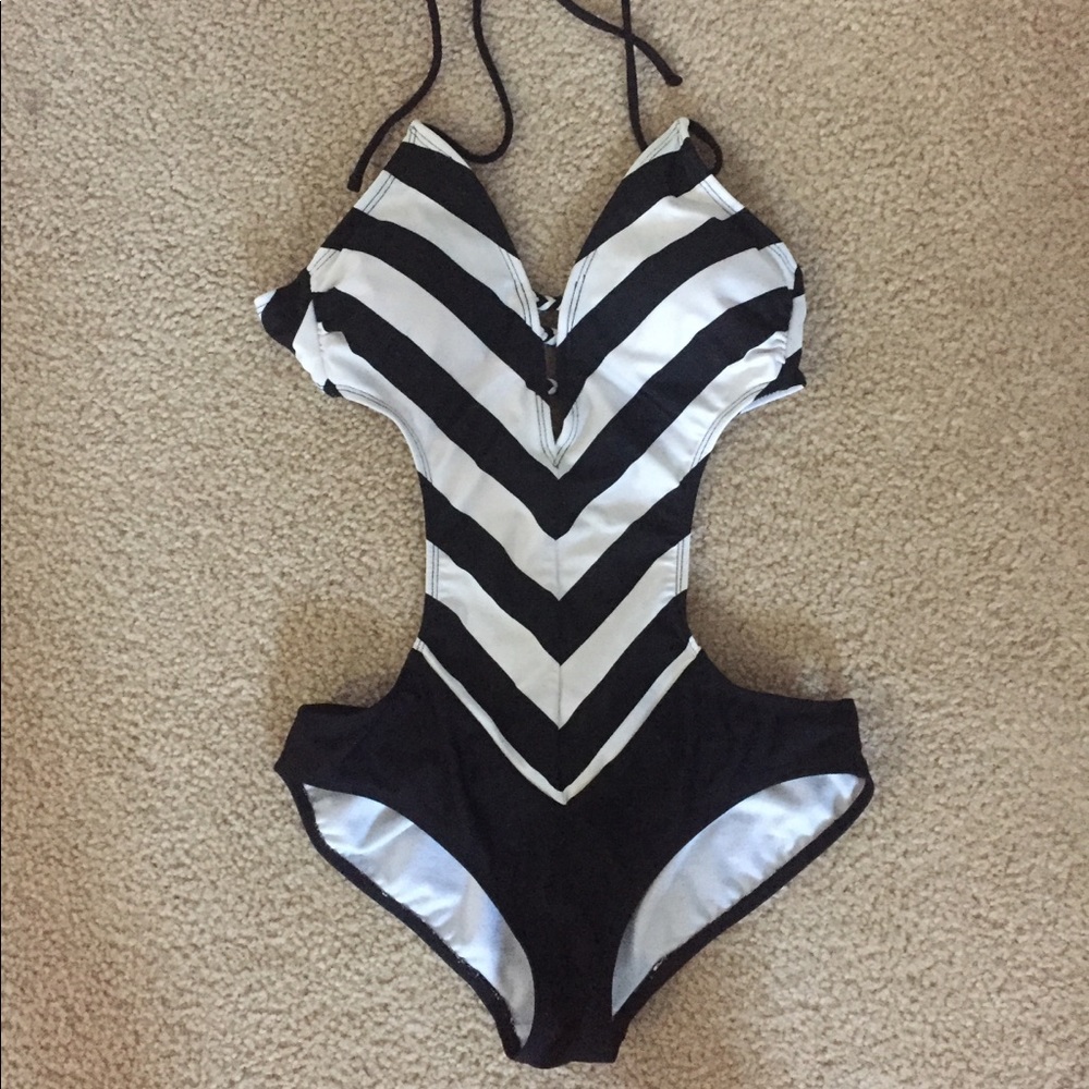 Mono Kini